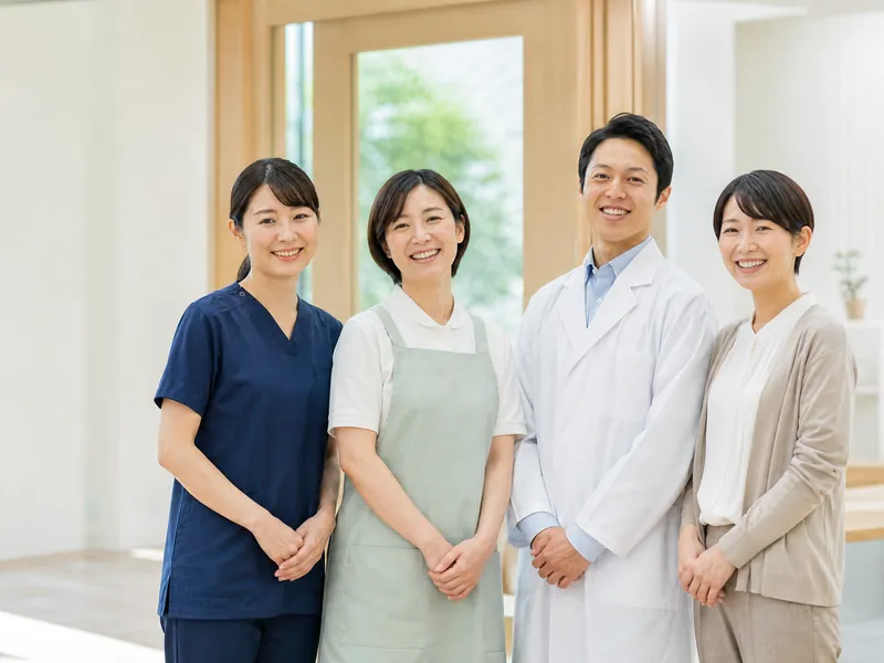 ロングファーマシーで働くスタッフの様子